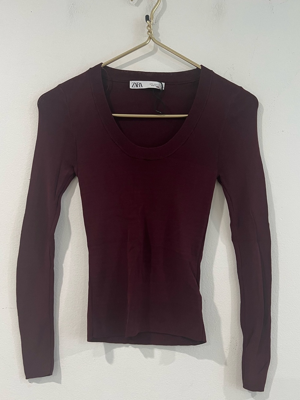 Zara Women's Long Sleeve Scoop Neck Top in Deep Burgundy S